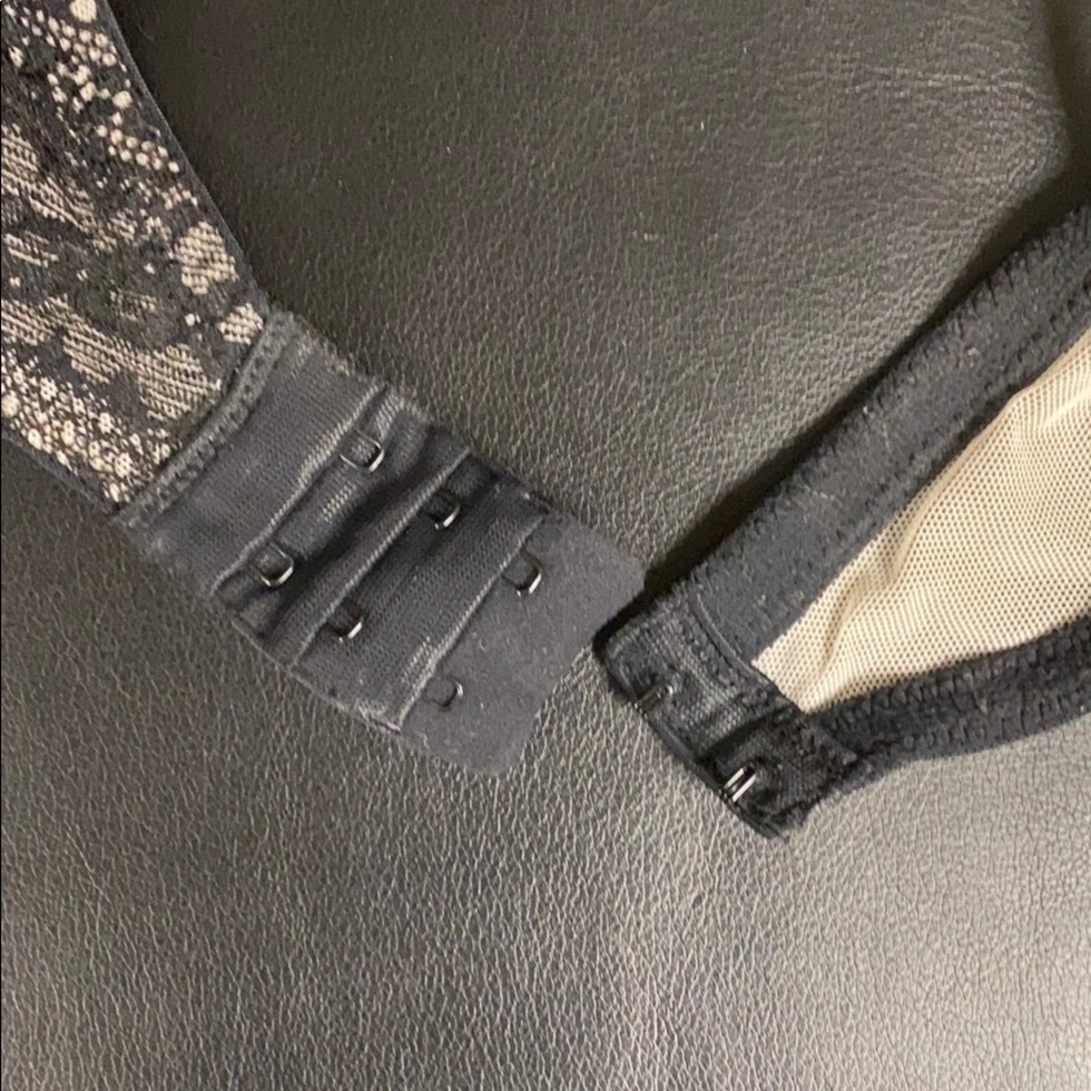 Pattern Bra - 36D - Picture 4 of 4
